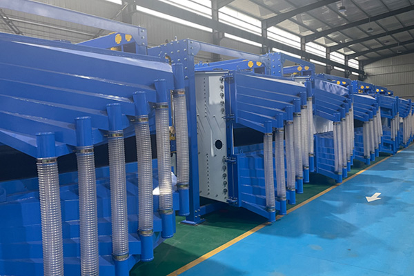 迈朗机械方形摇摆筛源头生产厂家 迈朗机械方形摇摆筛源头生产厂家